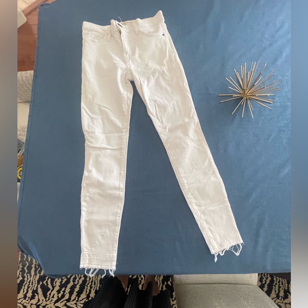 Current/Elliott White Skinny Jeans with Raw Hem